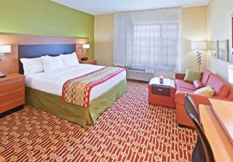 Towneplace Suites By Marriott Tulsa North/Owasso Екстериор снимка