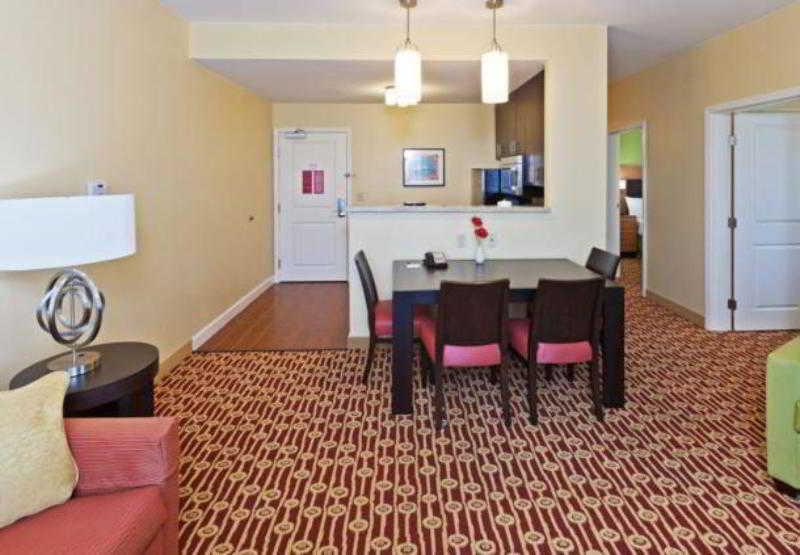 Towneplace Suites By Marriott Tulsa North/Owasso Екстериор снимка